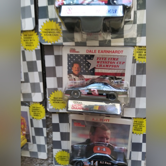 Collectibles.. 44. 1/64 RACING CHAMPIONS. 1991 NASCAR DIECAST RACING Cars.Never - Picture 7 of 11